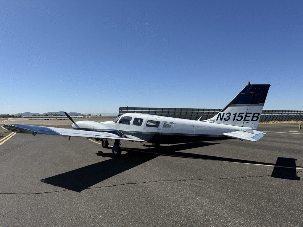 N315EB - Exterior 06 N315EB - Exterior 06