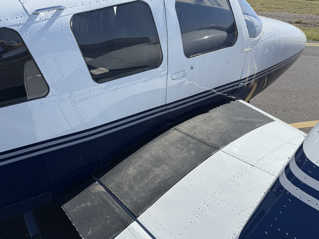 N315EB - Exterior 72 N315EB - Exterior 72