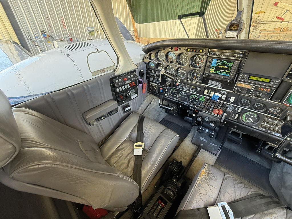 N315EB - Interior 01 N315EB - Interior 01