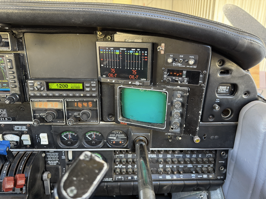 N315EB - Panel 04 N315EB - Panel 04