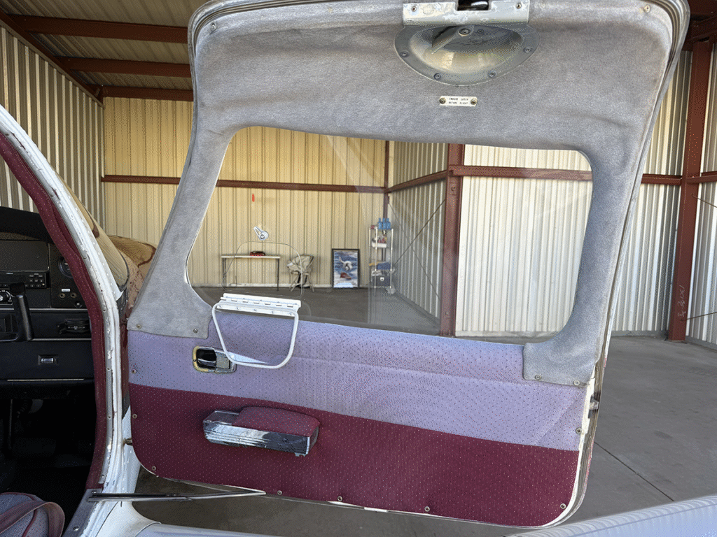 N55972 - Interior 01 N55972 - Interior 01