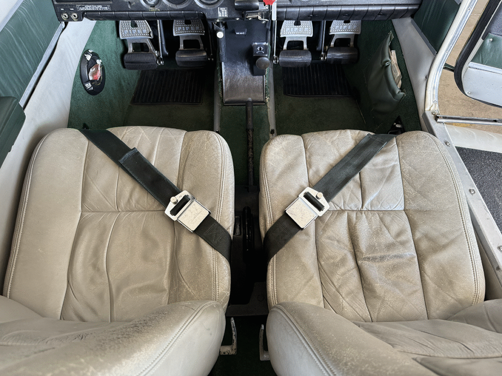 N8063C - Interior 04