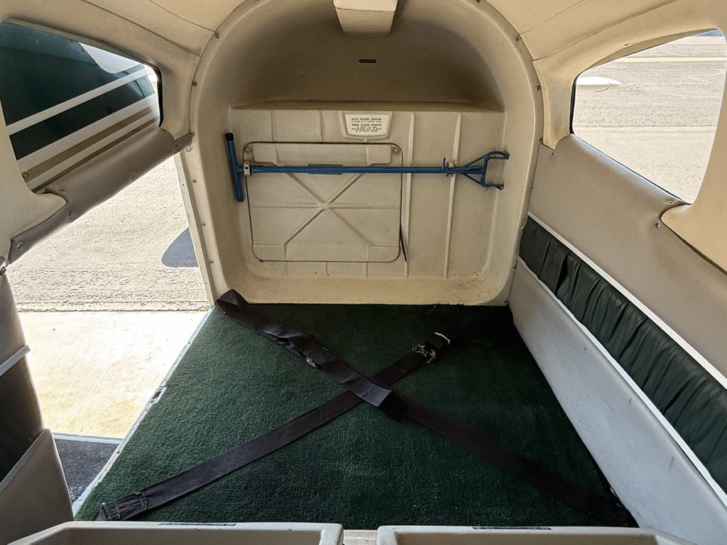 N8063C - Interior 10