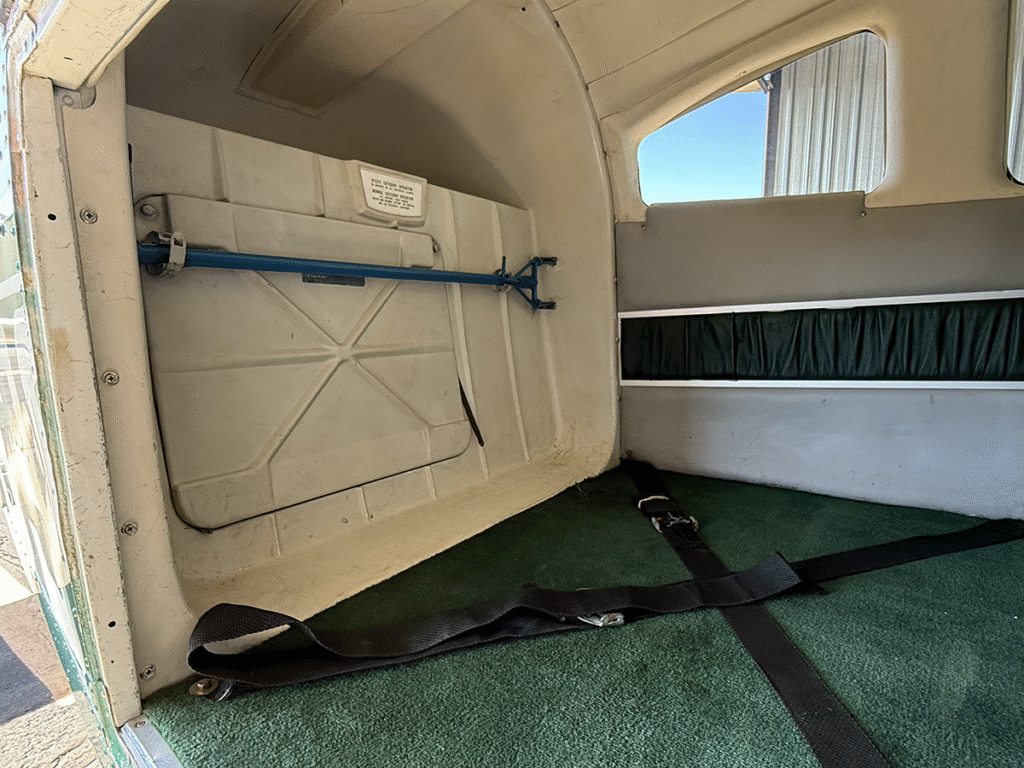 N8063C - Interior 13