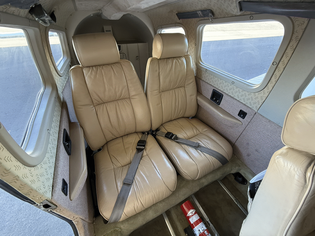 N4125V - Interior 06