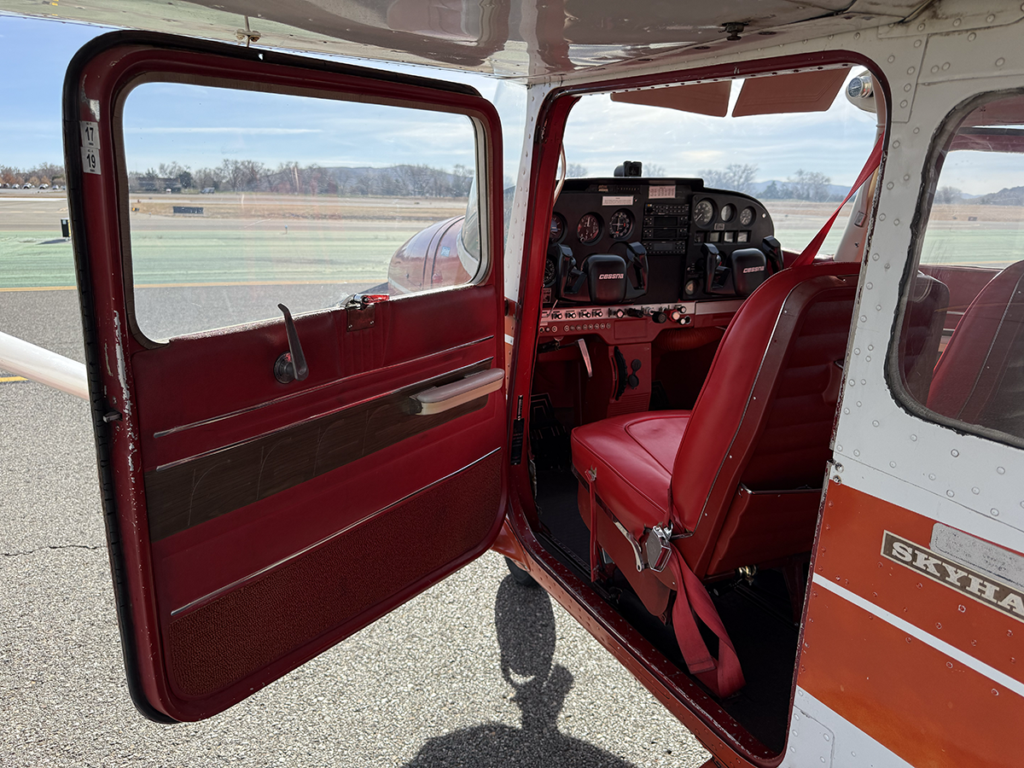 N35628 - Interior 01