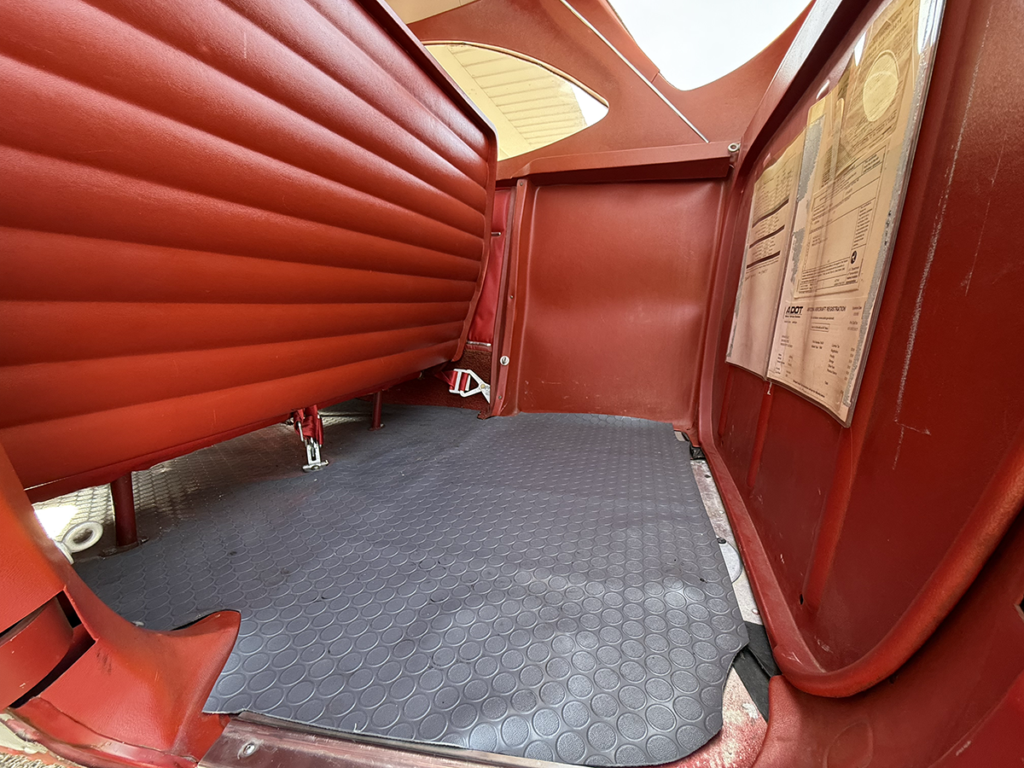 N35628 - Interior 14