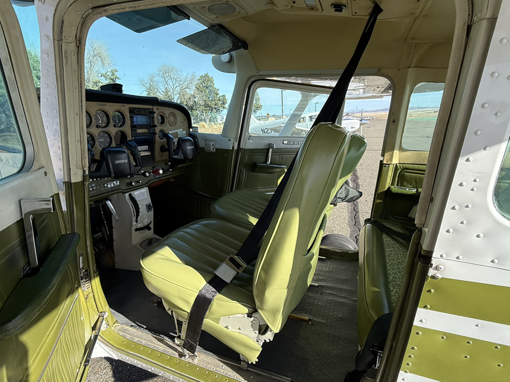 N6282D - Interior 03
