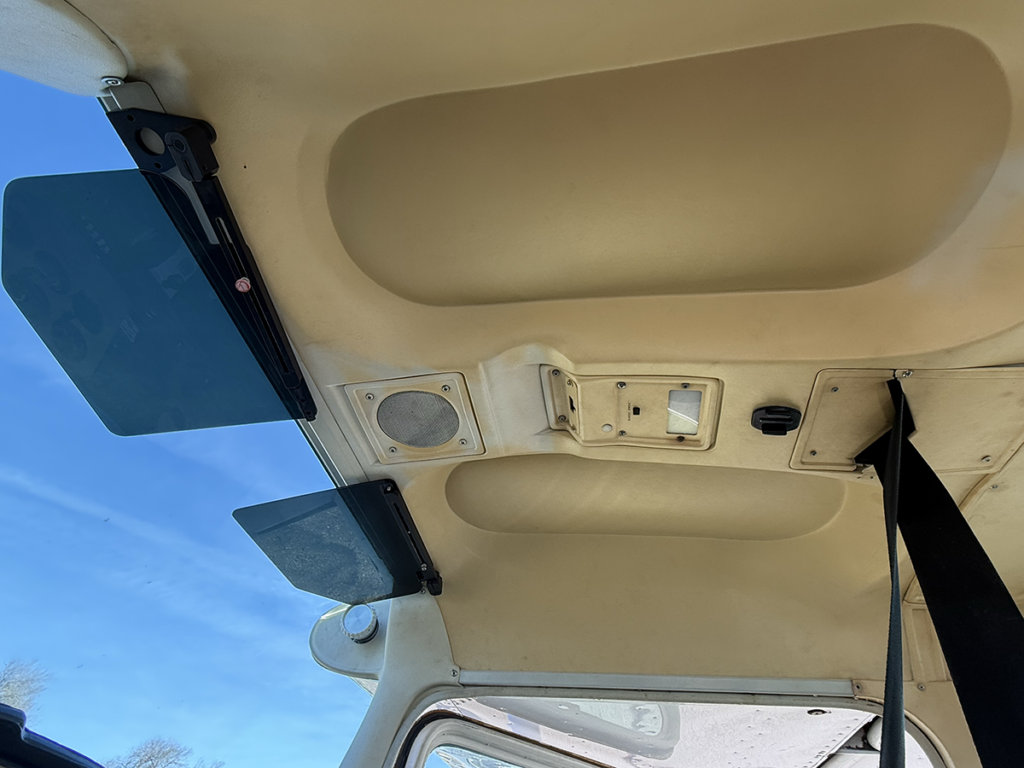 N6282D - Interior 05