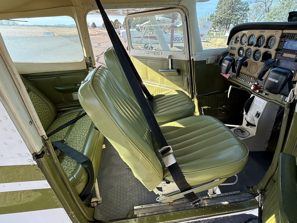 N6282D - Interior 08