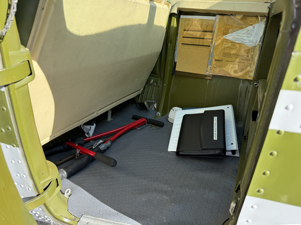 N6282D - Interior 11