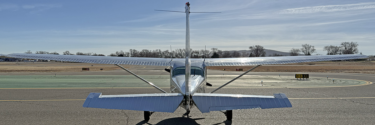 N6282D - short wide back