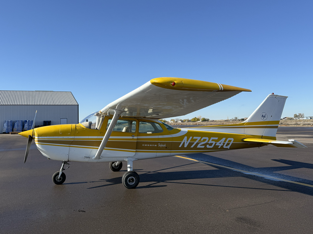 N7254Q - Exterior 04