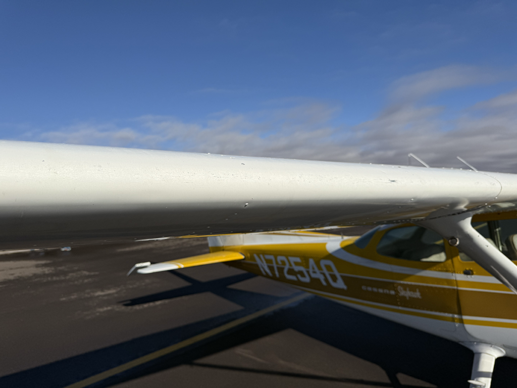 N7254Q - Exterior 90