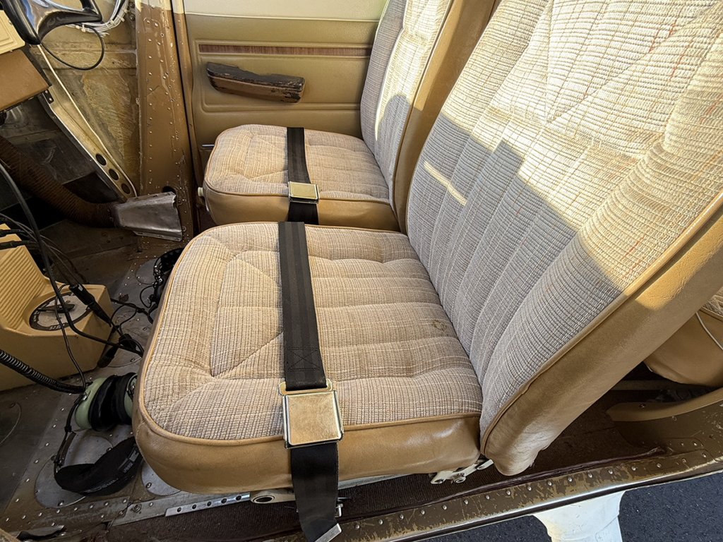 N7254Q - Interior 03