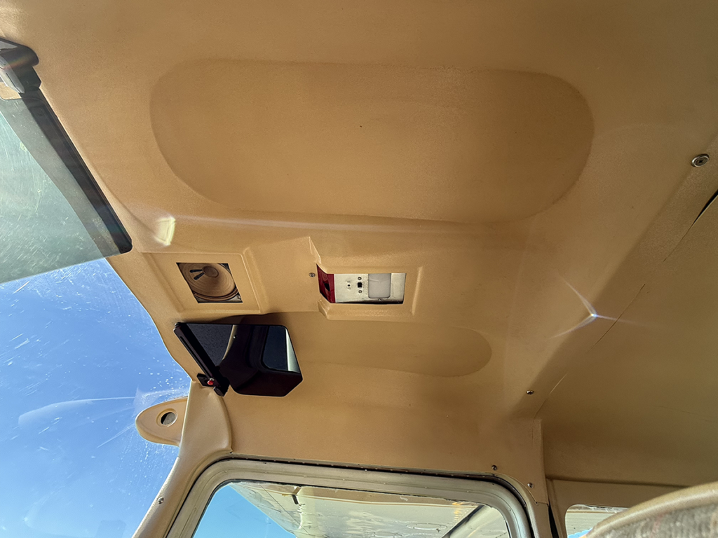 N7254Q - Interior 04