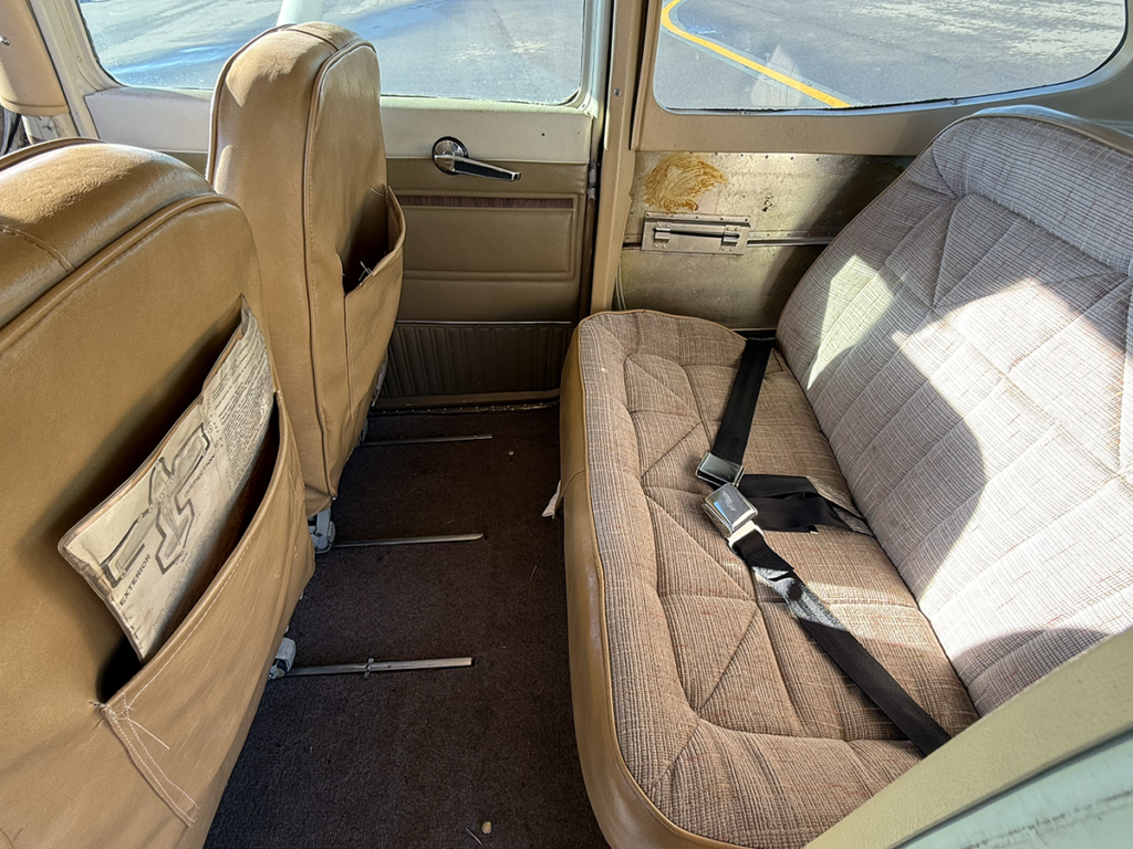 N7254Q - Interior 05