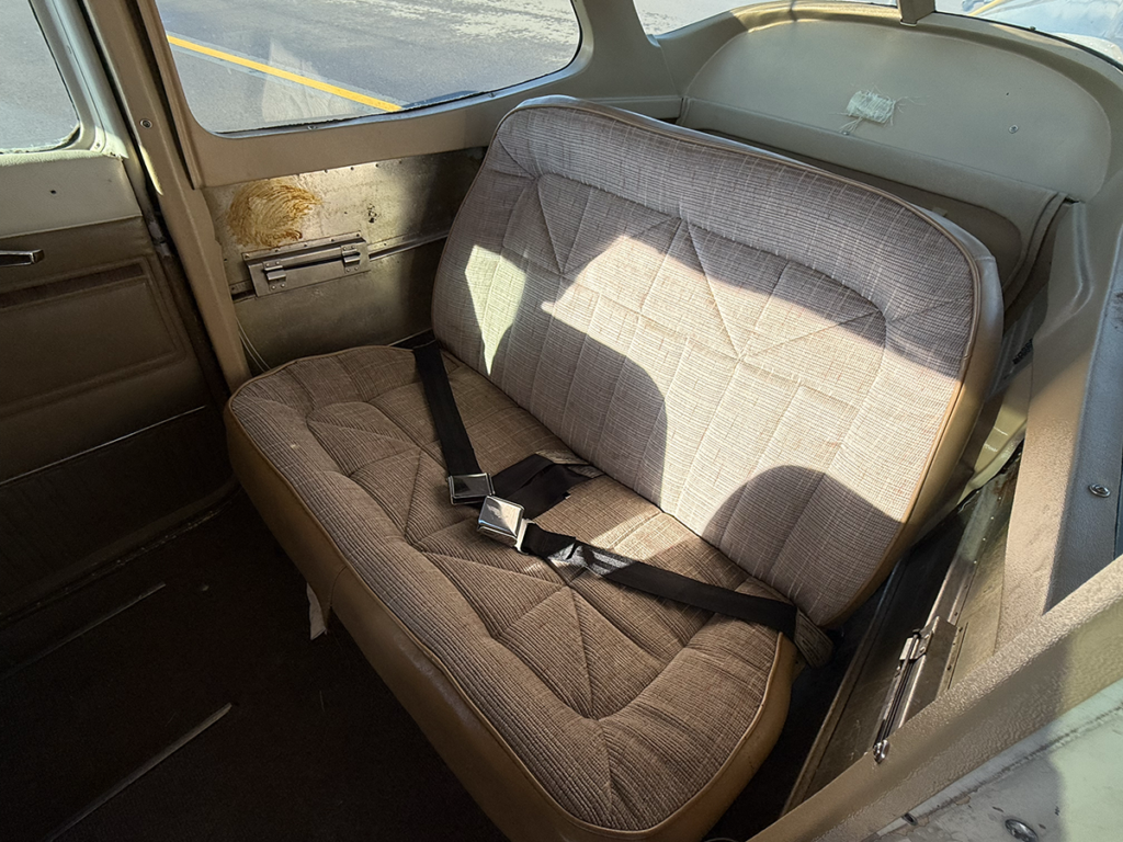 N7254Q - Interior 06