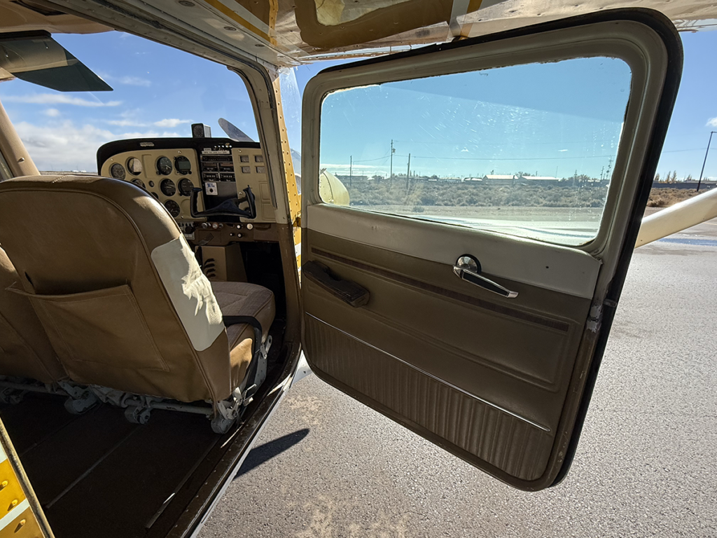 N7254Q - Interior 08