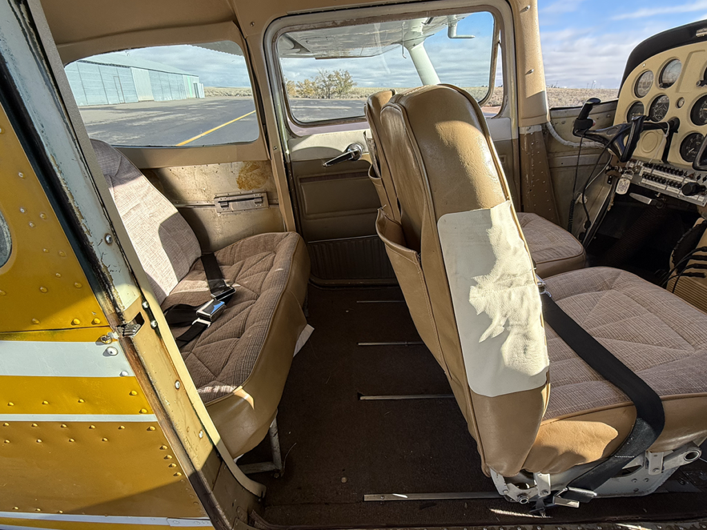 N7254Q - Interior 10