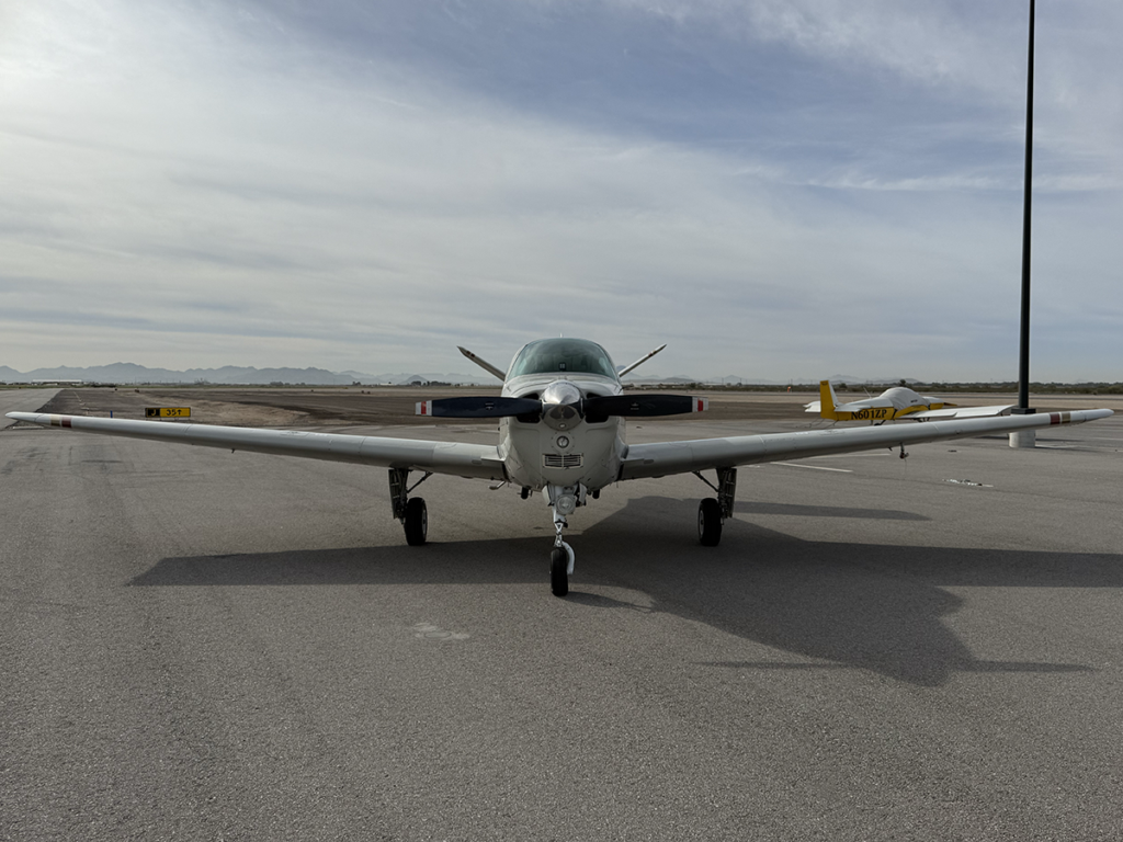 N9381Y - Exterior 01