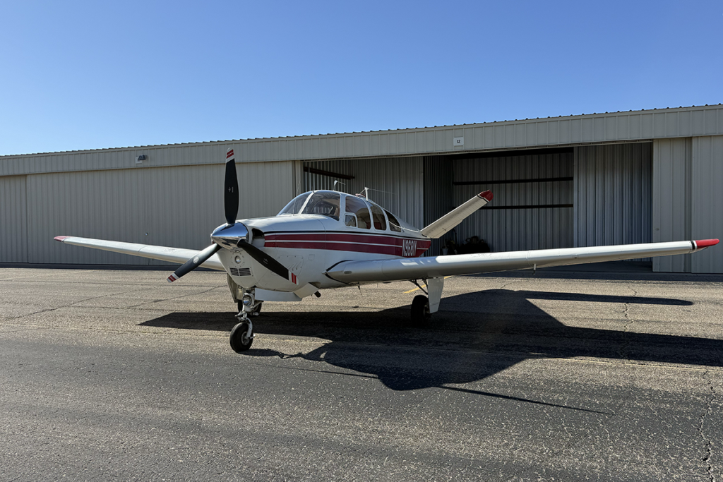 N9681Y - Exterior 02