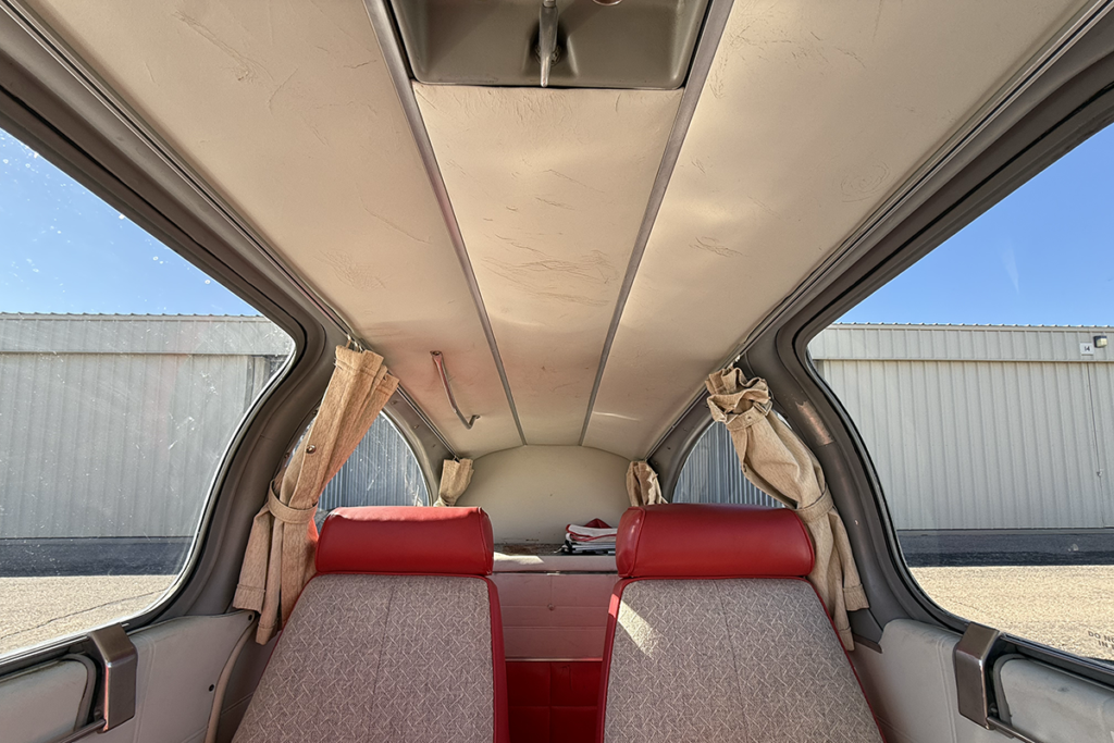 N9681Y - Interior 07