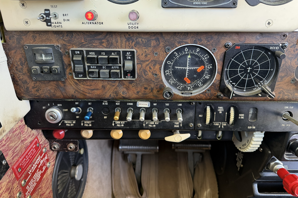 N2035R - Panel 03