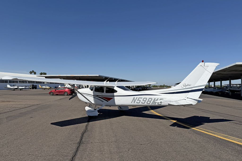 N598MC - Exterior 07