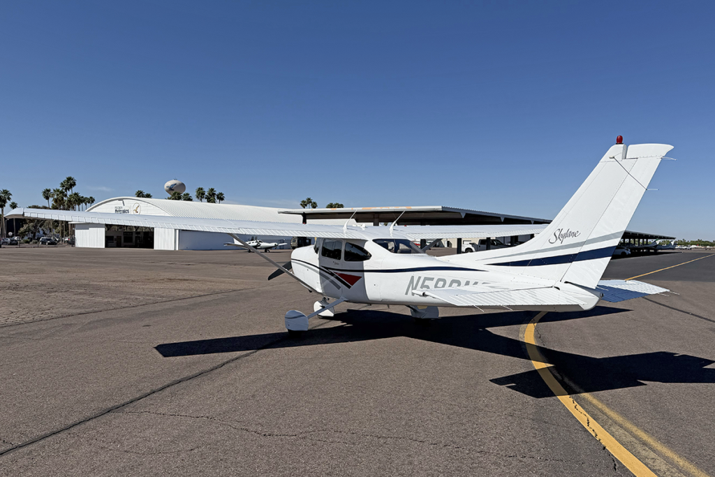 N598MC - Exterior 08