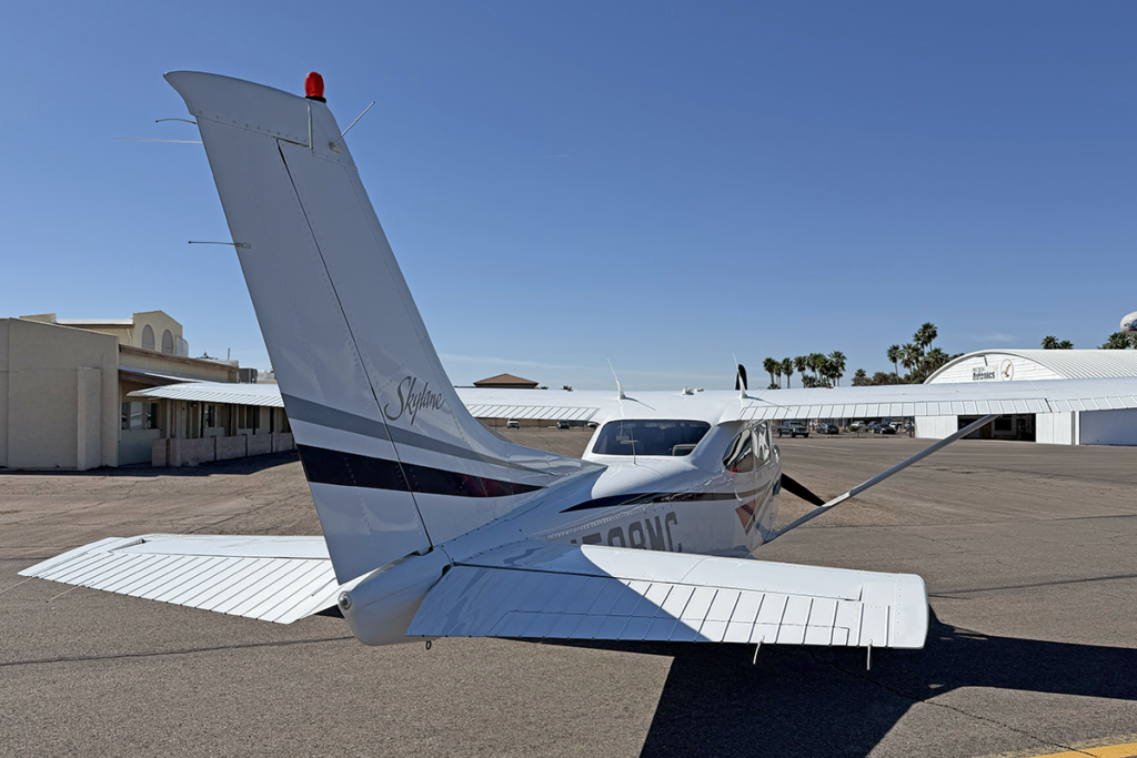 N598MC - Exterior 11