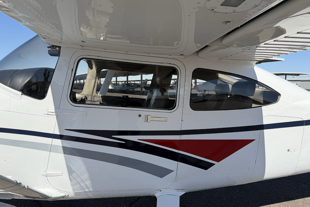 N598MC - Exterior 34