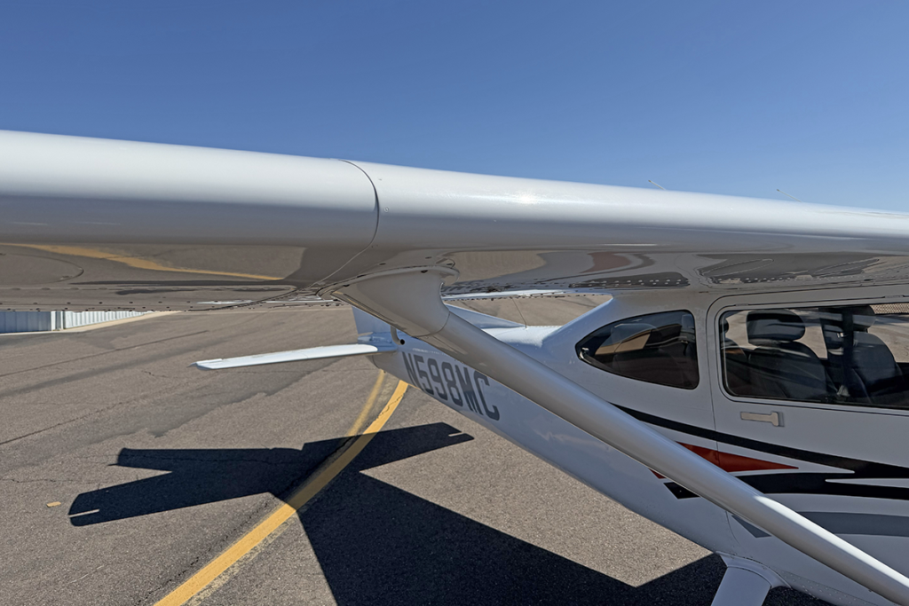 N598MC - Exterior 98