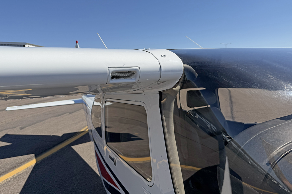 N598MC - Exterior 99b