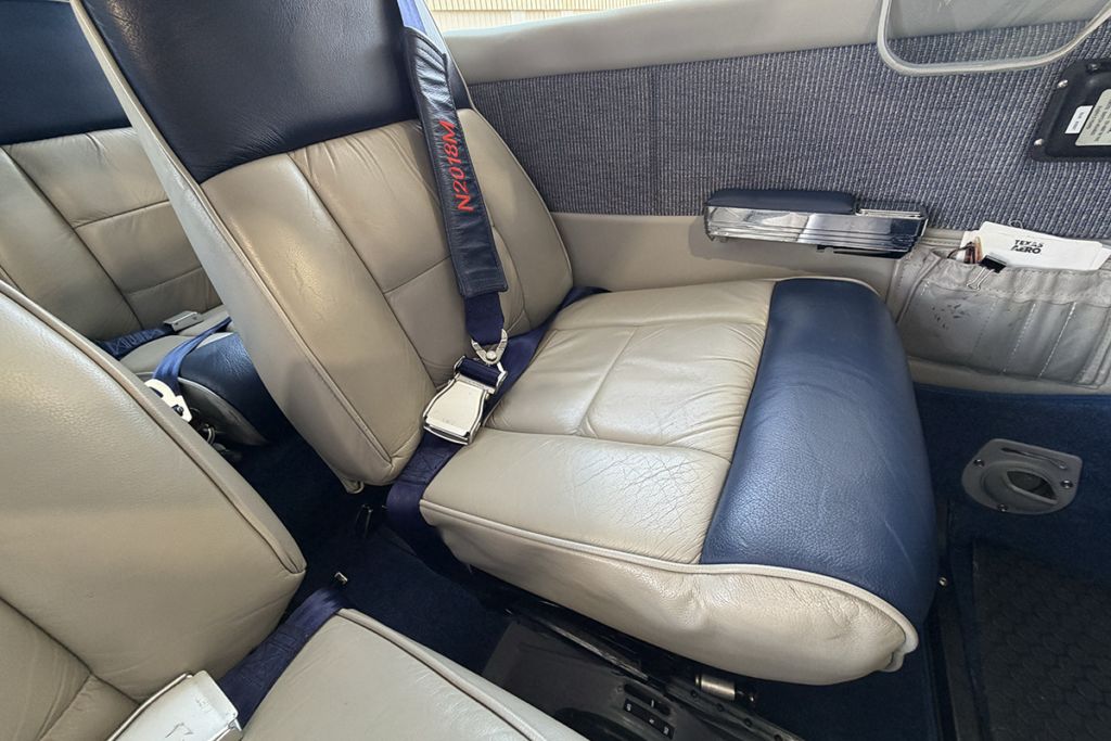 N2018M - Interior 06
