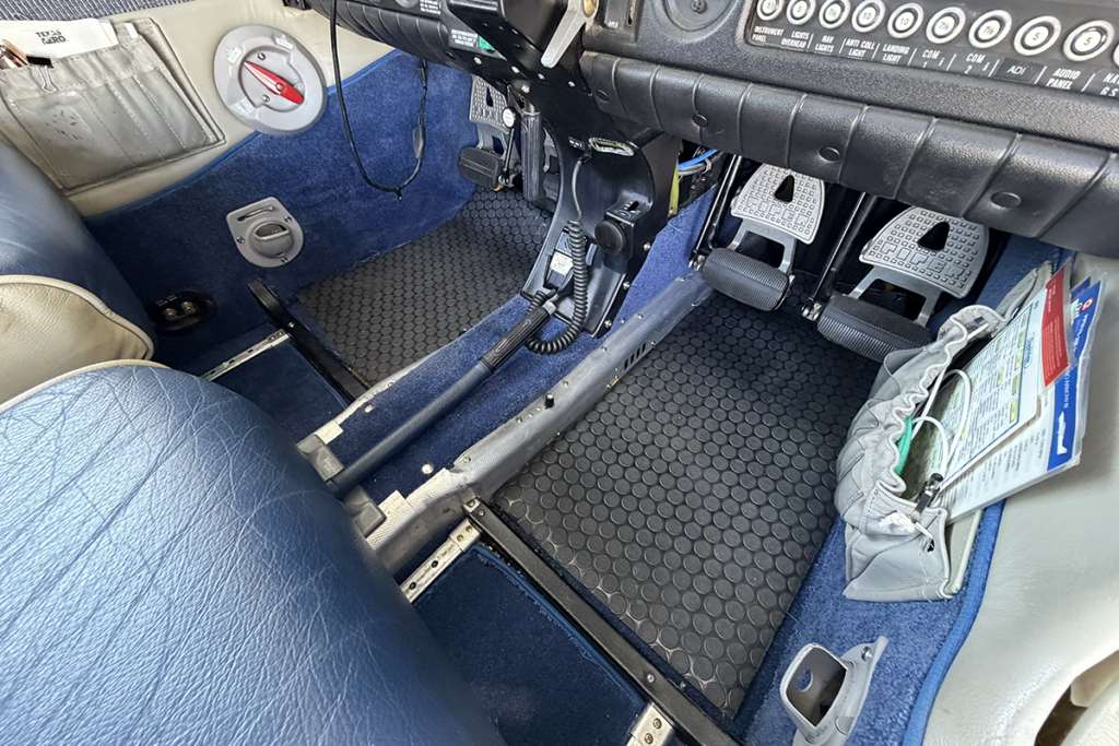 N2018M - Interior 07