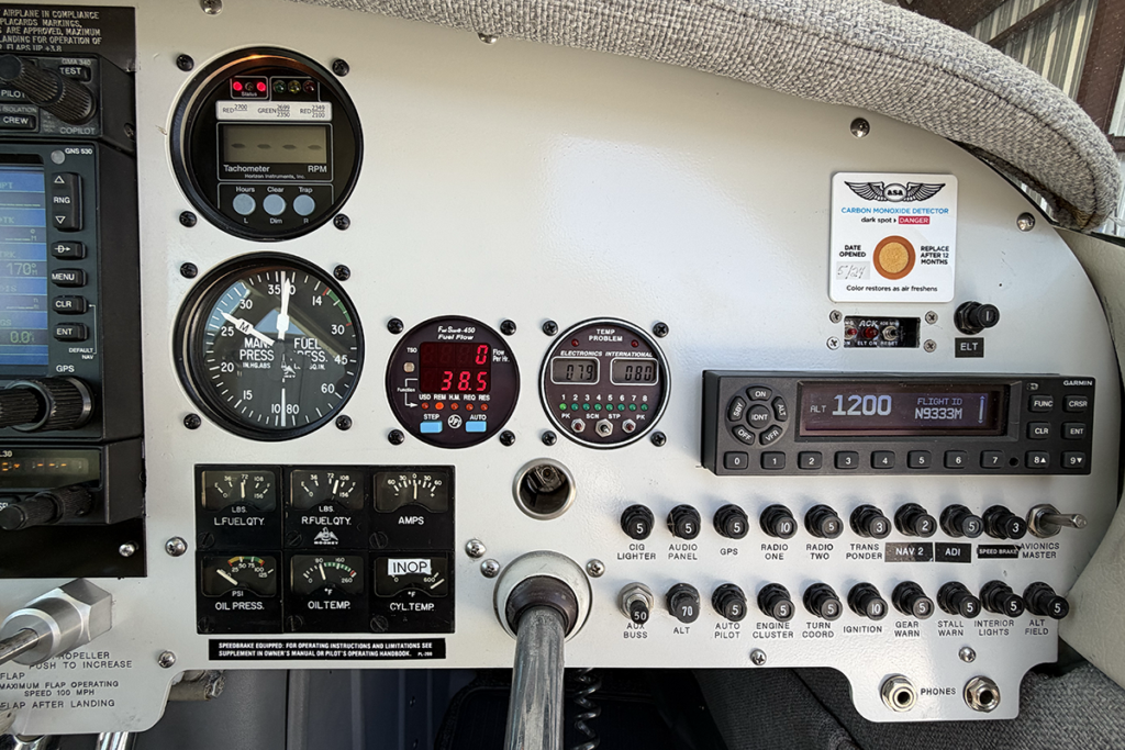 N9333M - Panel 04