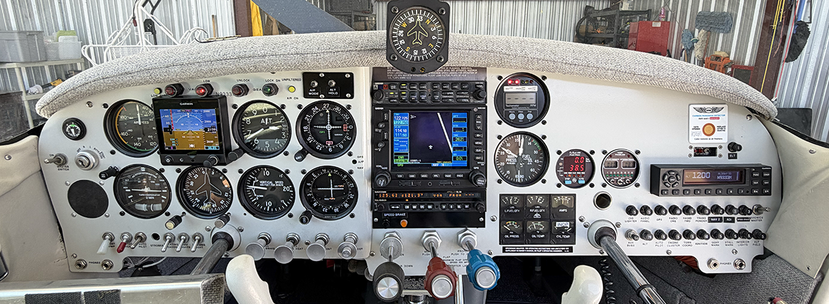 N9333M - short wide panel