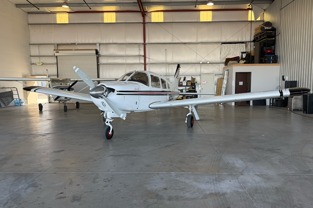N6290J - Exterior 02