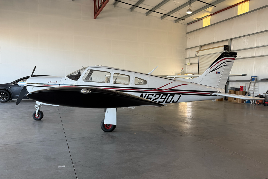 N6290J - Exterior 05