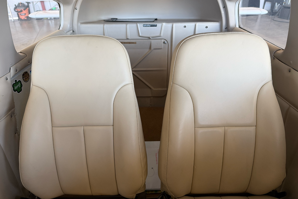 N6290J - Interior 03