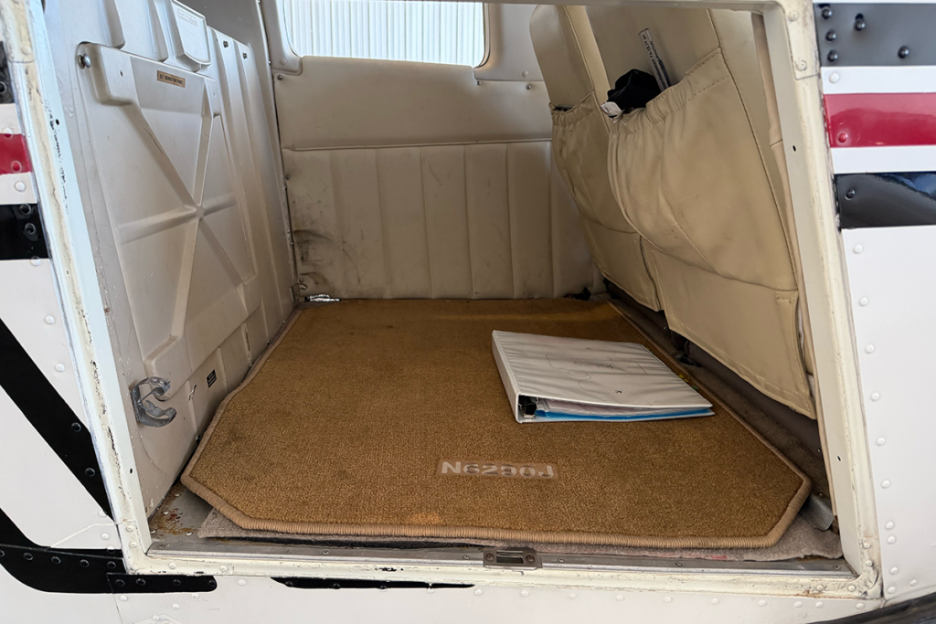 N6290J - Interior 06