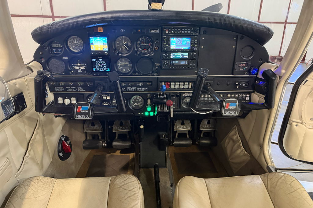 N6290J - Panel 01