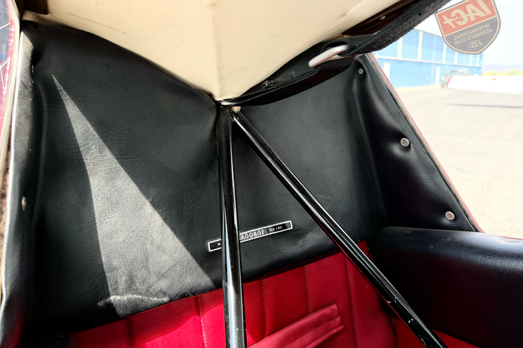 N79AC - Interior 08