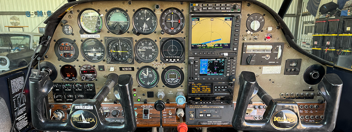 N28139 - short wide panel