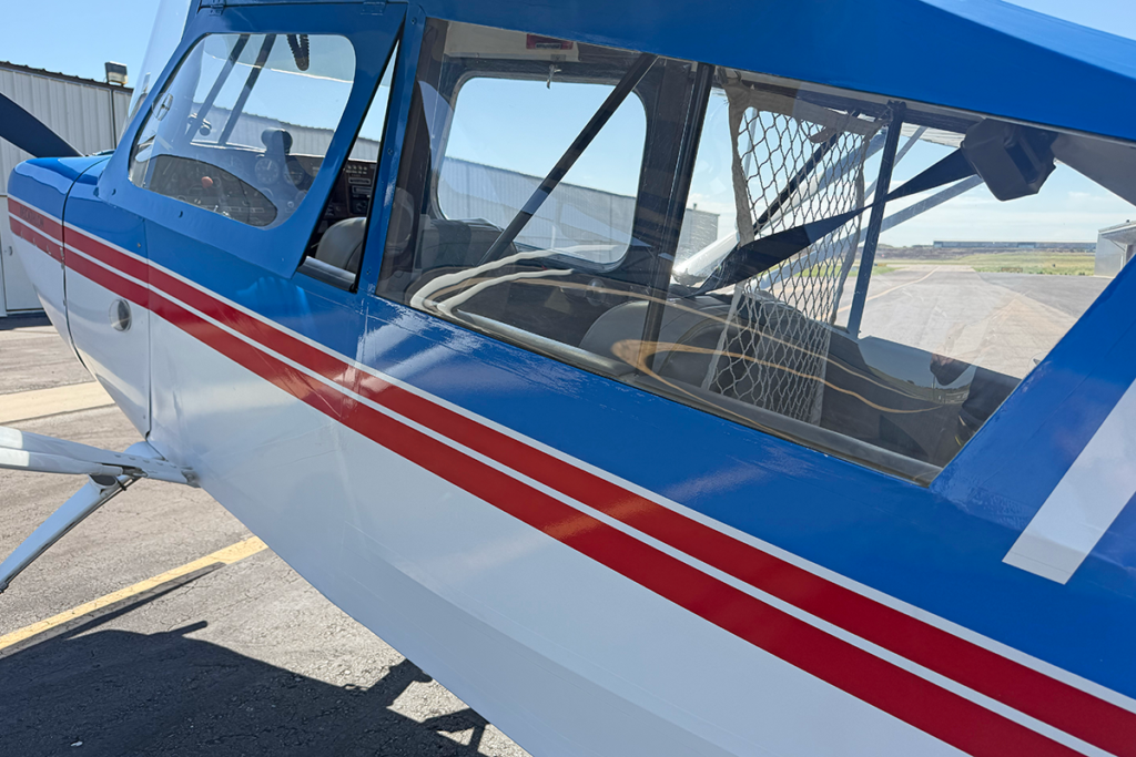 N4142Y - Exterior 41