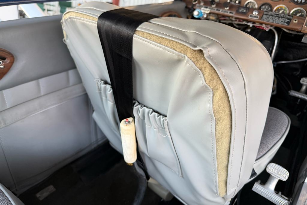 N4142Y - Interior 07