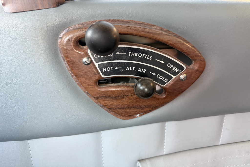 N4142Y - Interior 11