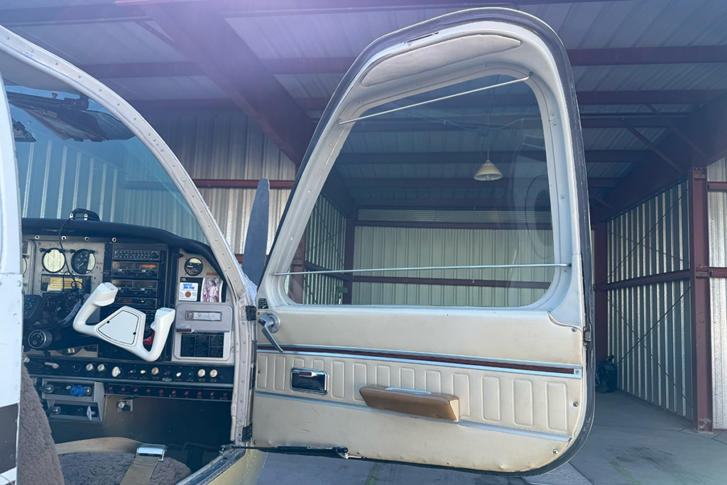 N3477A - Interior 01